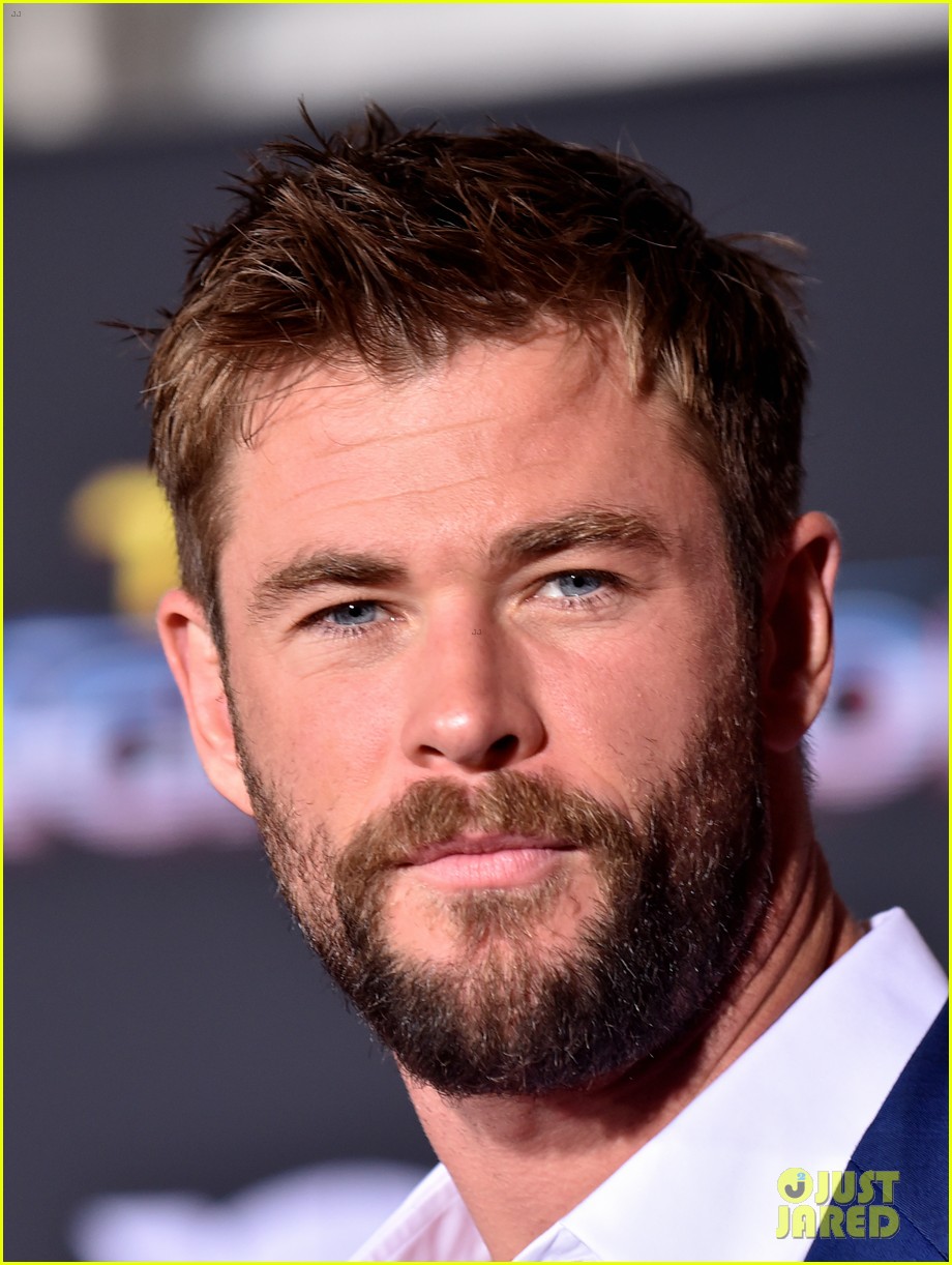 Chris Hemsworth's Wife Elsa Pataky Supports Him at 'Thor: Ragnarok' Premiere!