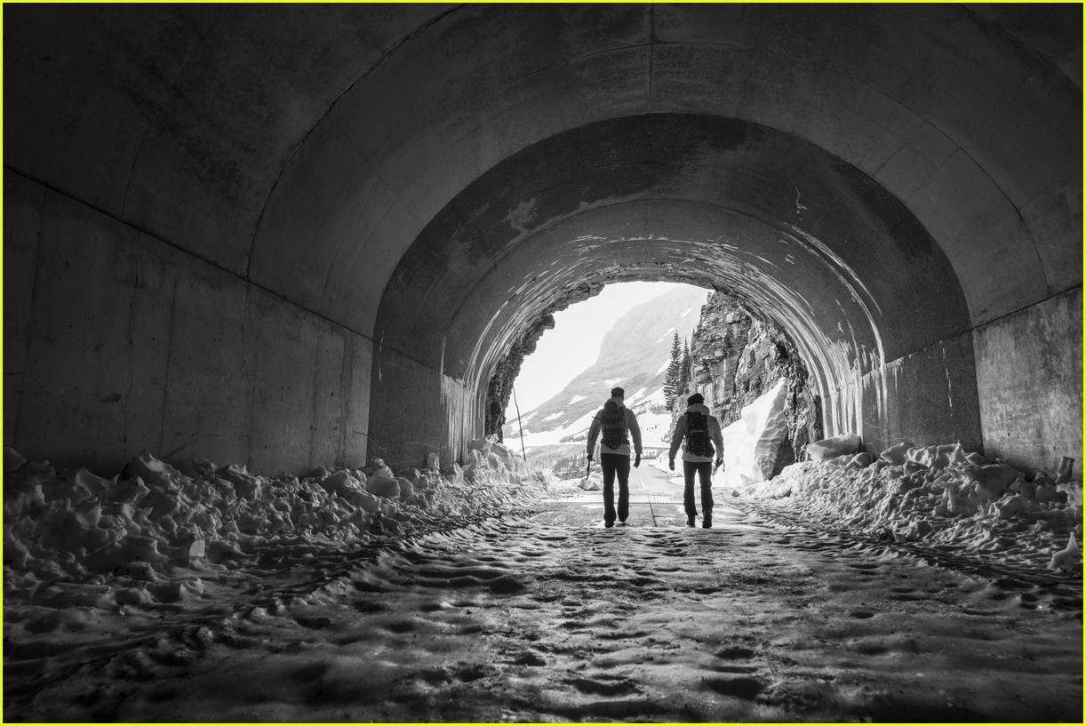 Zac Efron & His Brother Dylan Test Out Gear on a Road Trip & There Are Shirtless Moments (Video)