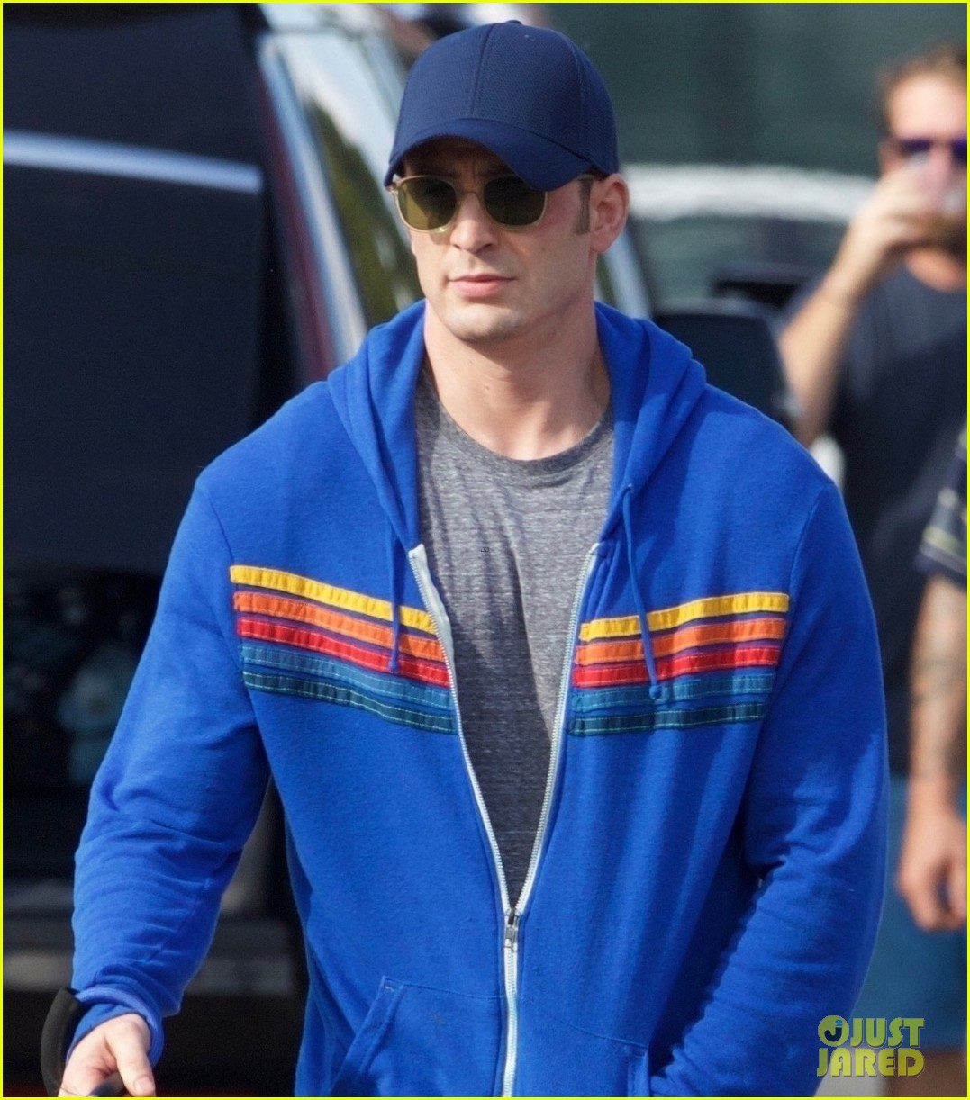Chris Evans' Dog Dodger Joins Him on 'Avengers 4' Set!