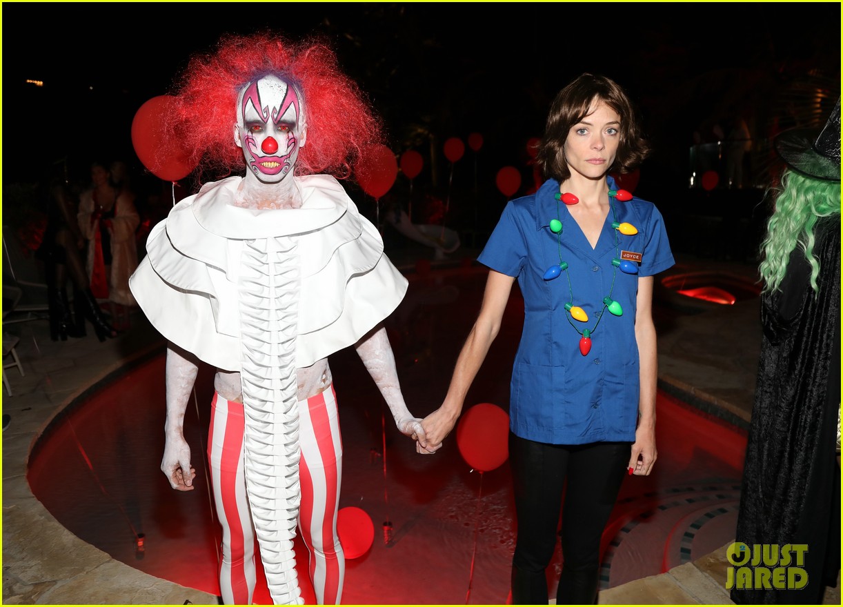Jaime King Dresses as Winona Ryder's 'Stranger Things' Character at Just Jared Halloween Party 2017!
