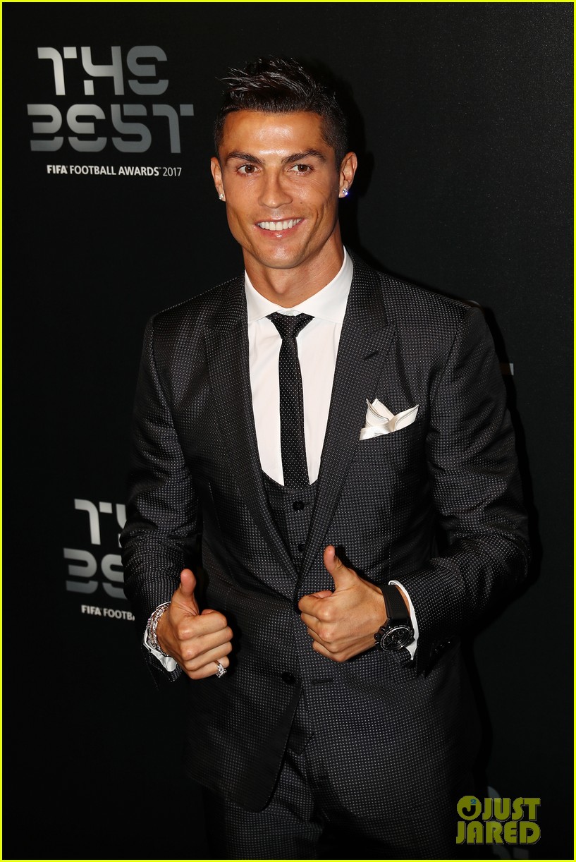 Cristiano Ronaldo Walks Red Carpet with Pregnant Girlfriend & Son