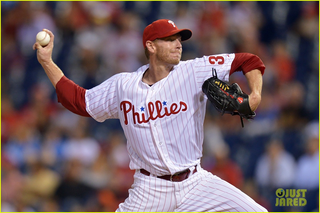 Roy Halladay Dead - Retired MLB Player Dies at 40 in Plane Crash