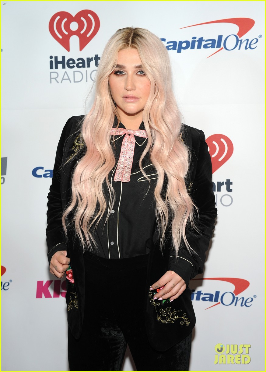 Demi Lovato, Liam Payne & More Heat Up the Stage at 103.5 Kiss Jingle Ball 2017!