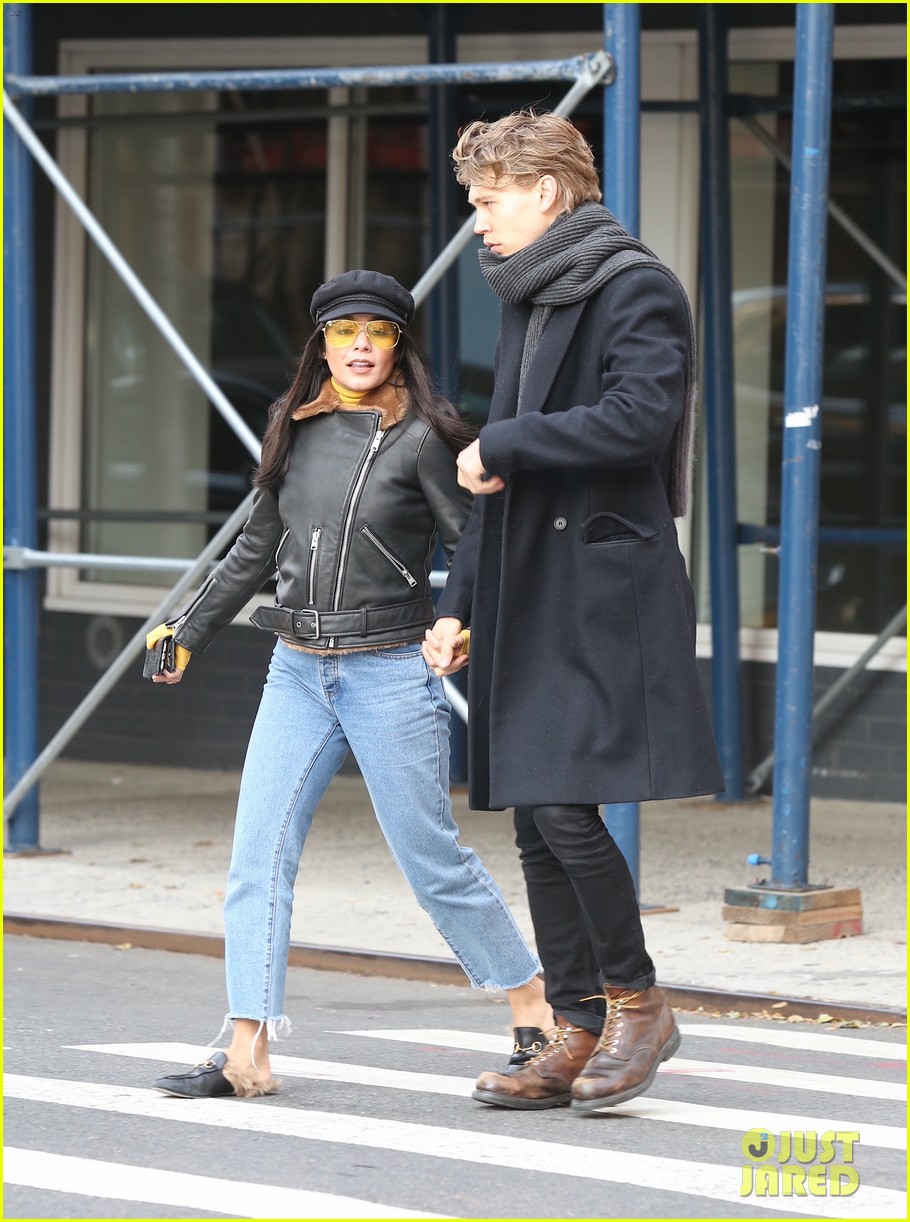 Vanessa Hudgens & Austin Butler Hold Hands During Afternoon Date