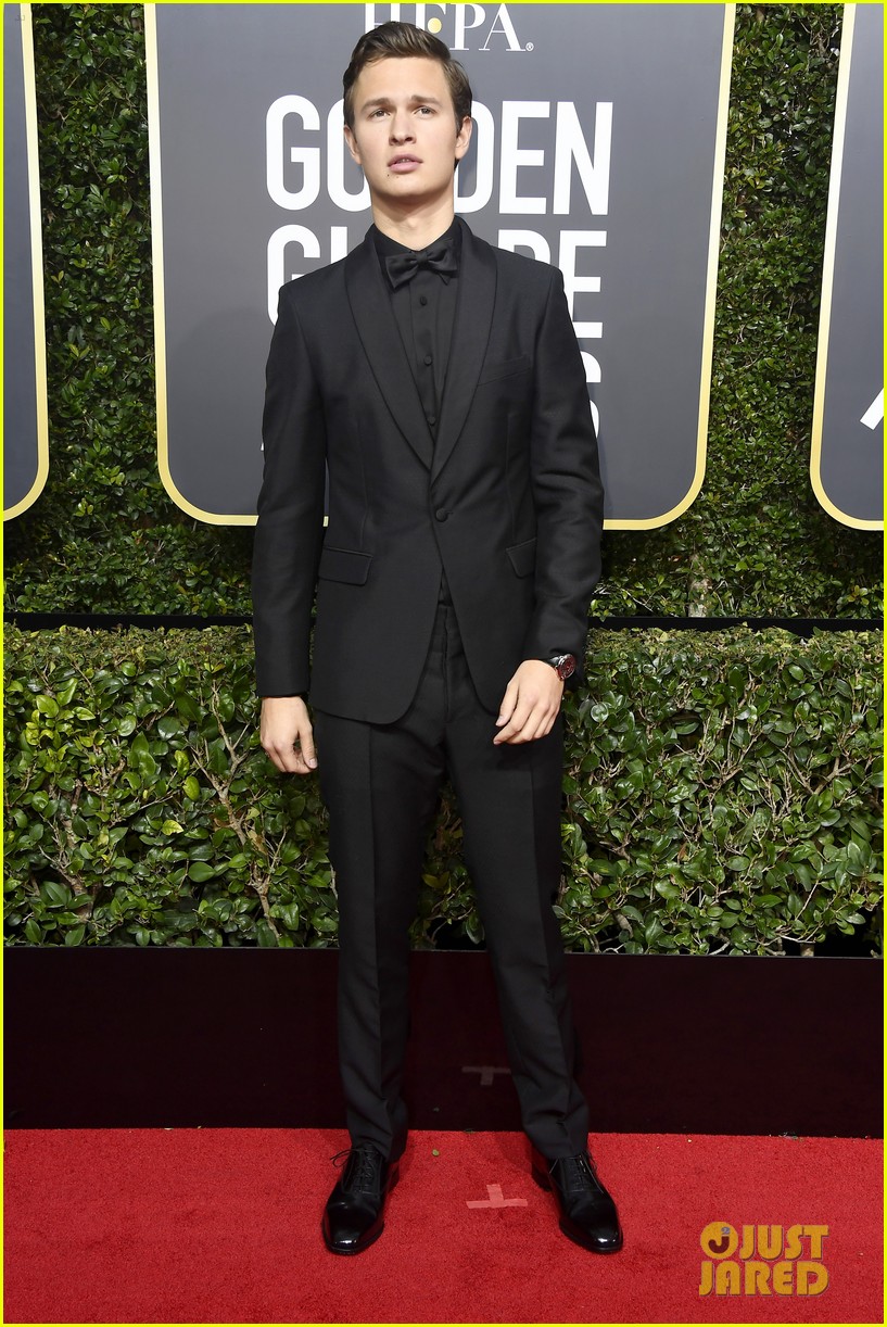 Ansel Elgort & Freddie Highmore Both Wear Bow Ties For Golden Globes 2018