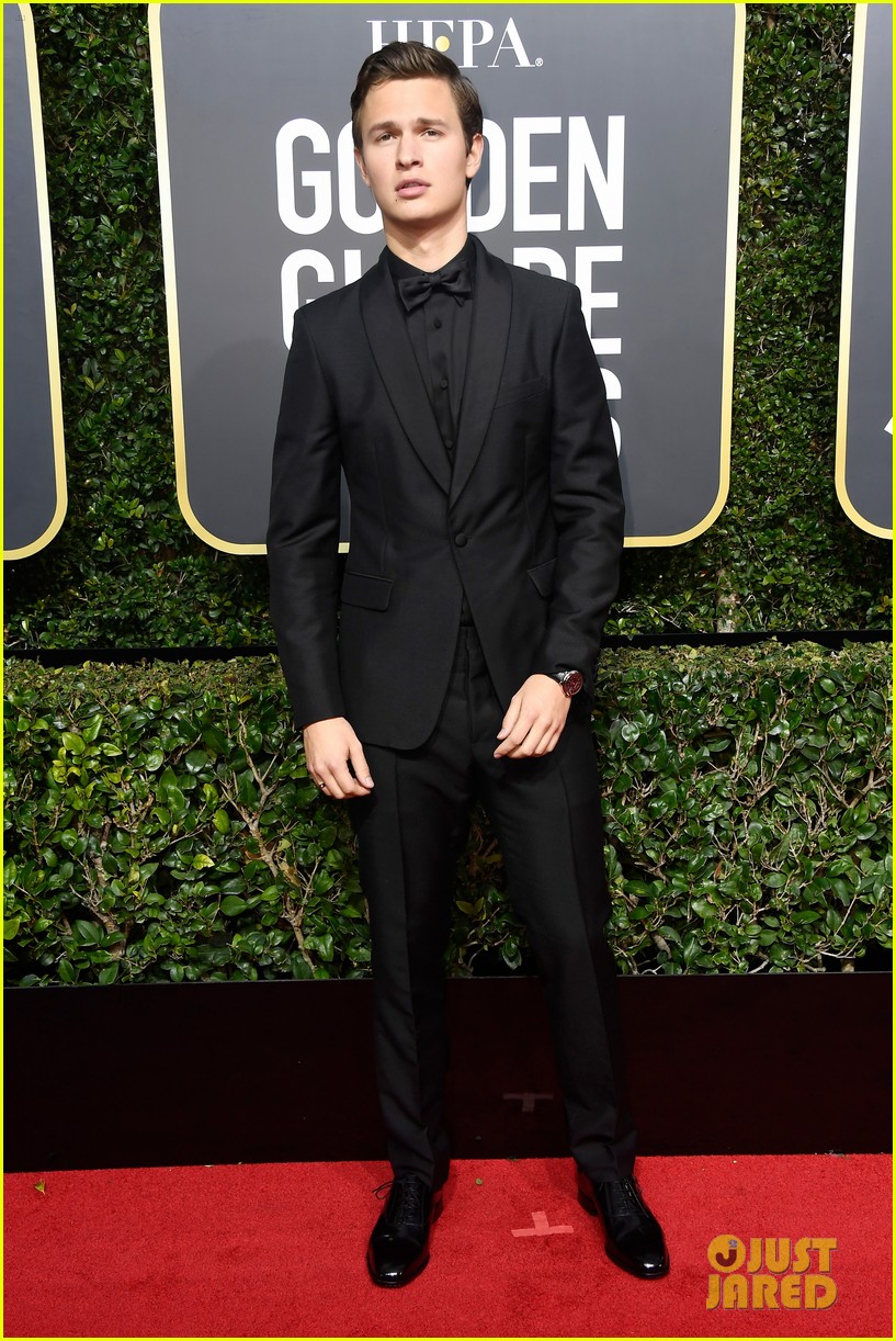 Ansel Elgort & Freddie Highmore Both Wear Bow Ties For Golden Globes 2018