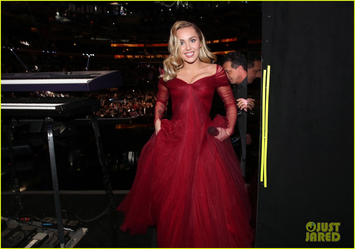 miley cyrus red dress grammys Miley Cyrus Stuns While Performing with Elton John at Grammys 2018! - Just  Jared - Celebrity News and Gossip
