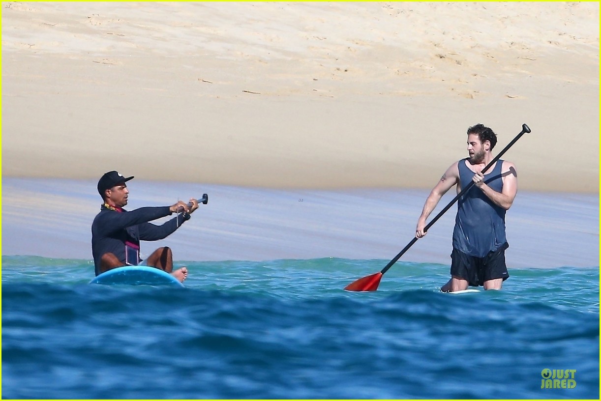 Jonah Hill Kisses His Girlfriend on the Beach in Cabo San Lucas