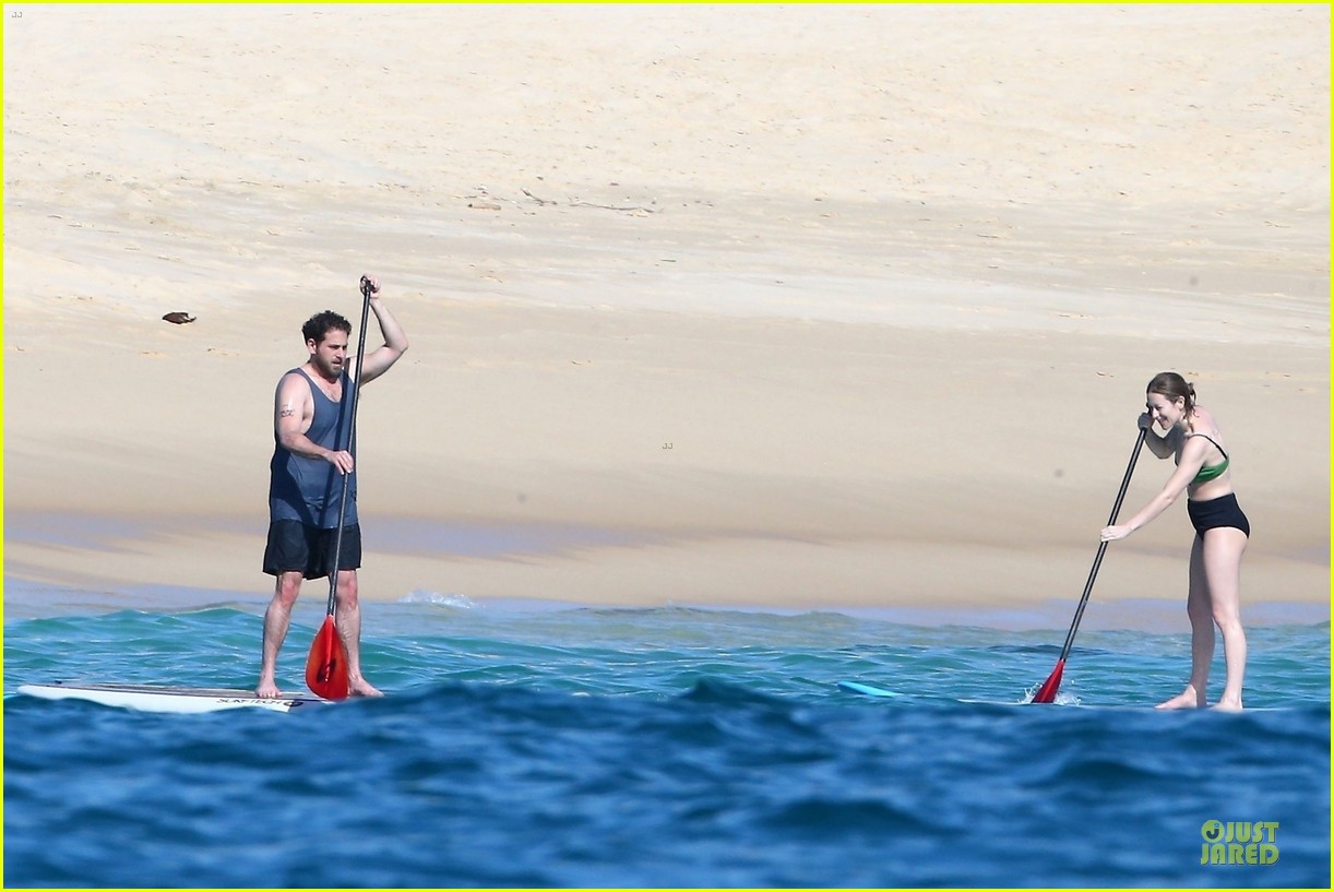 Jonah Hill Kisses His Girlfriend on the Beach in Cabo San Lucas