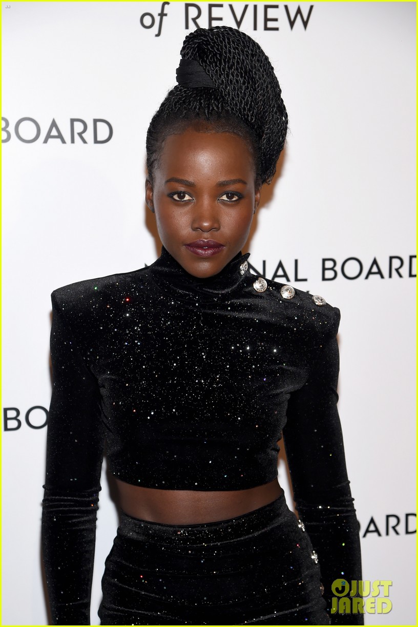 Lupita Nyong'o Joins 'Get Out' Cast at NBR Awards 2018!