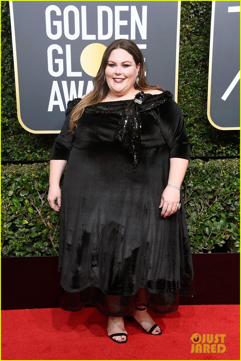 This Is Us' Chrissy Metz & Justin Hartley Walk the Red Carpet at Golden Globes 2018