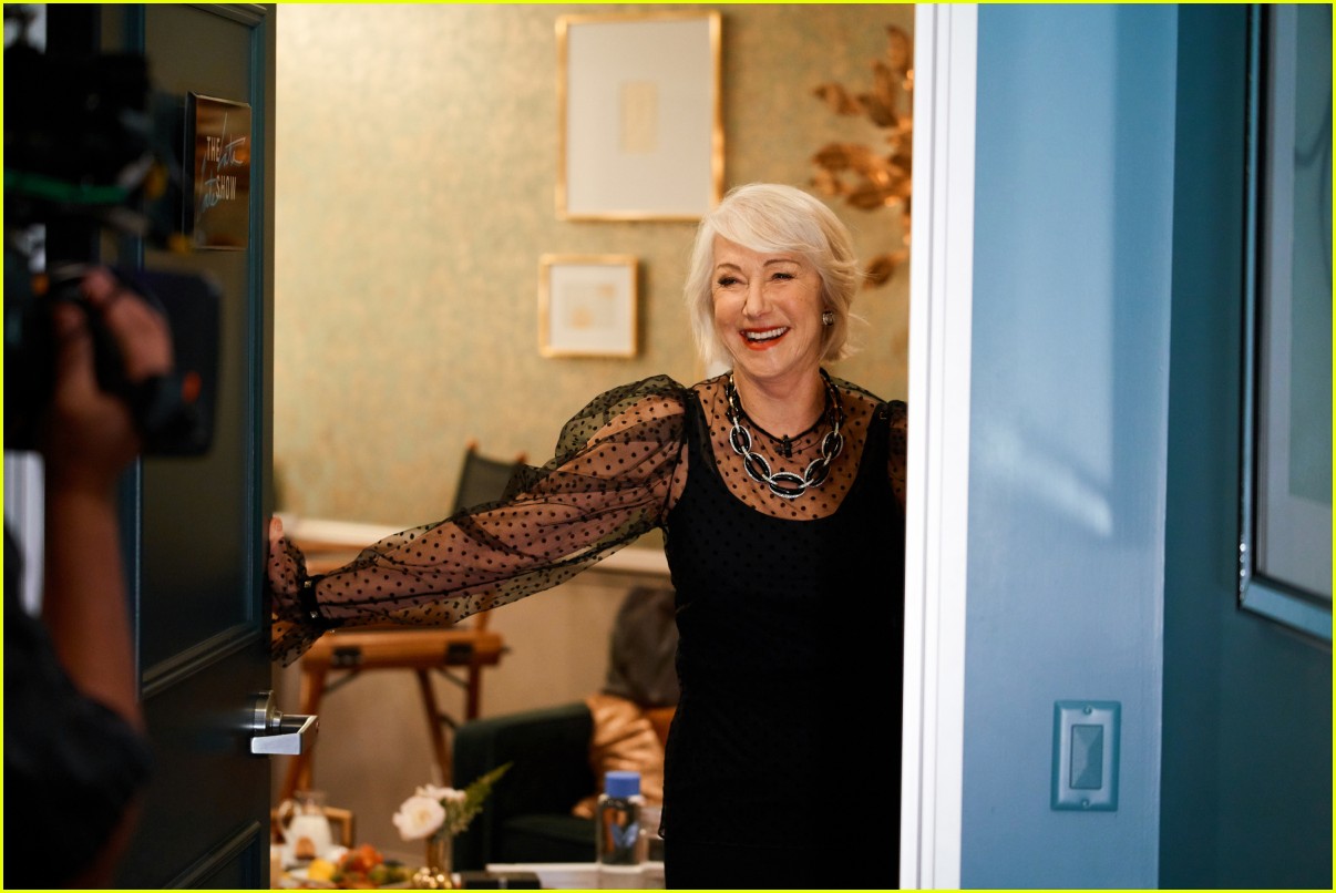 Helen Mirren Raps Disses About James Corden for 'Drop the Mic' - Watch Now!