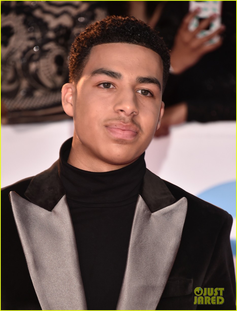 Yara Shahidi & Storm Reid Join Young Hollywood Stars at NAACP Image Awards 2018!