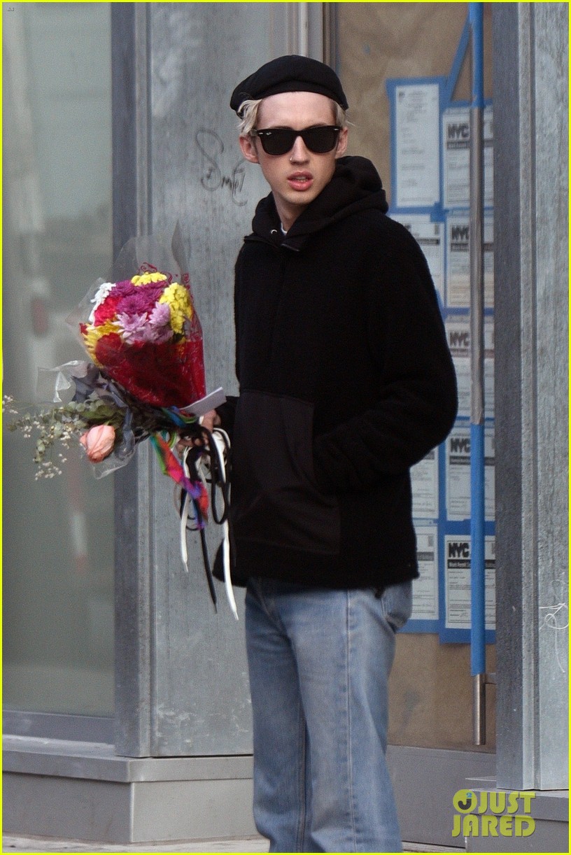 Troye Sivan & Boyfriend Jacob Bixenman Step Out in NYC