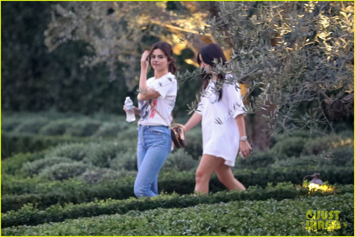 Selena Gomez Keeps a Low Profile While Out in LA