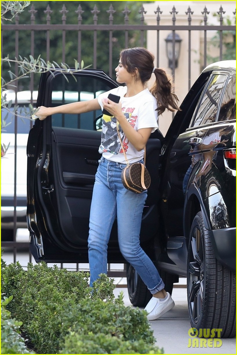Selena Gomez Keeps a Low Profile While Out in LA