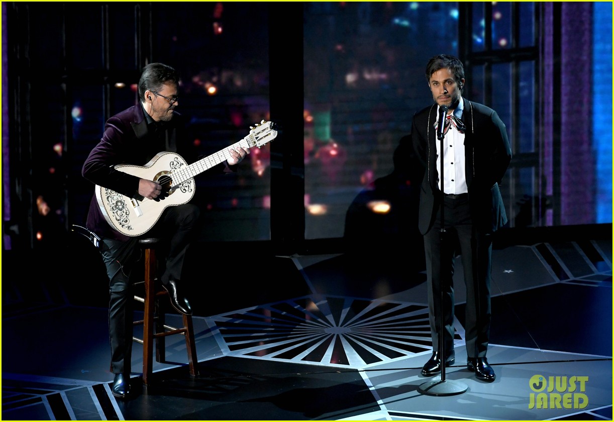 Gael Garcia Bernal, Miguel & Natalia LaFourcade Perform 'Remember Me' From 'Coco' at Oscars 2018 - Watch Now!