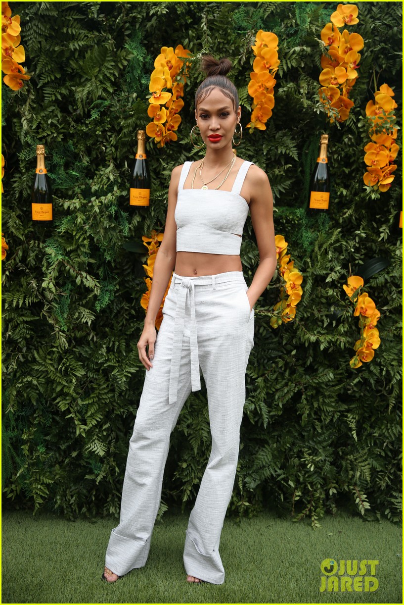 Tessa Thompson, Issa Rae, Joan Smalls, & Eiza Gonzalez Celebrate with Veuve Clicquot!