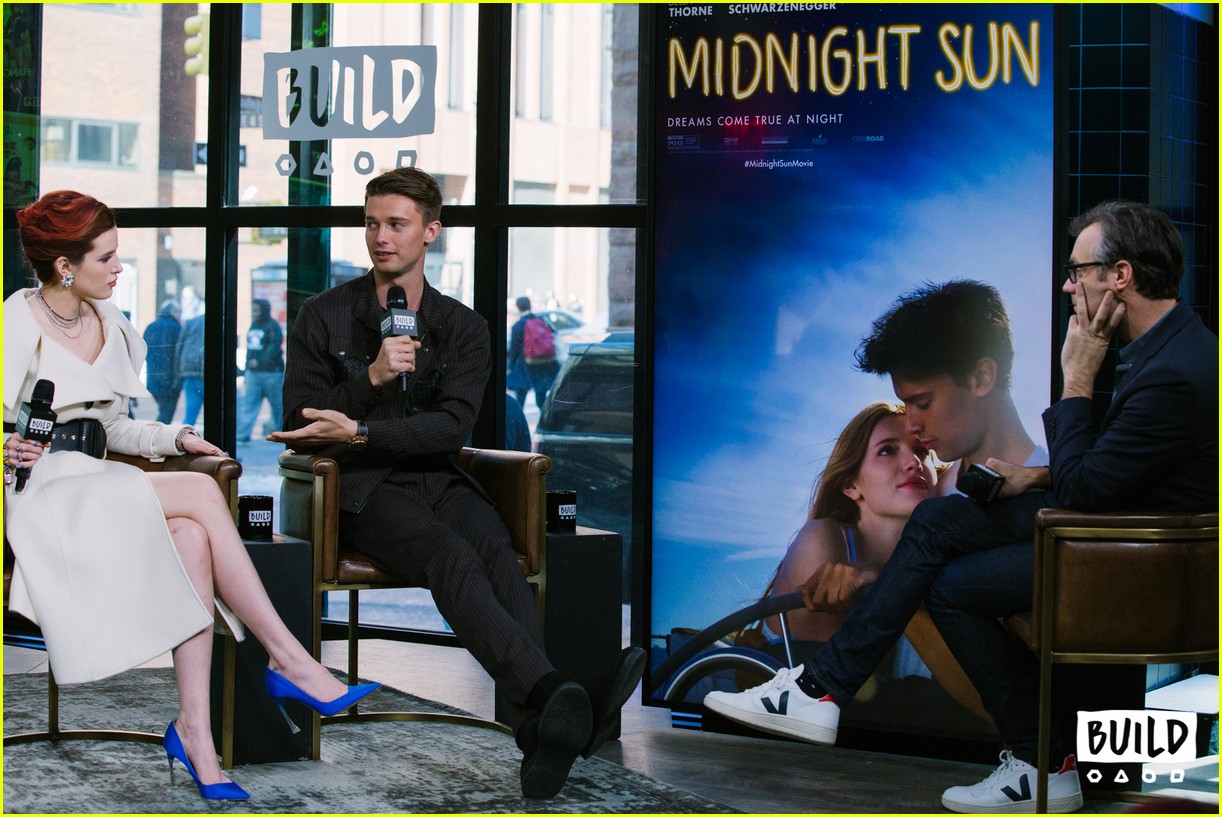 Bella Thorne Buys Out L.A. Theater to Provide a Free 'Midnight Sun' Showing!