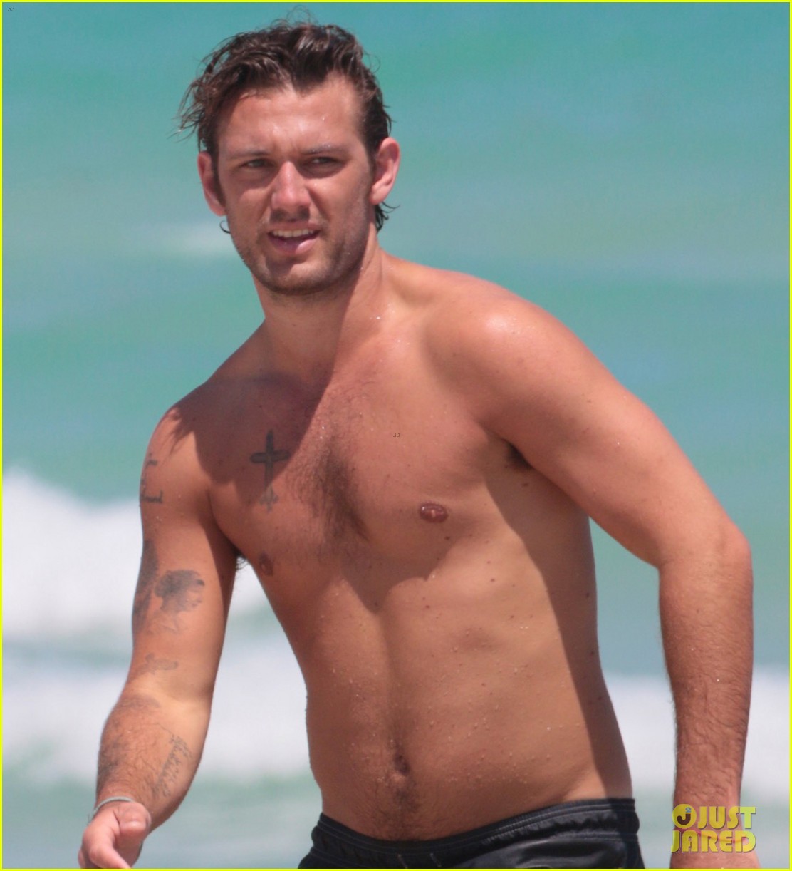 Alex Pettyfer Goes Shirtless at the Beach in Miami!