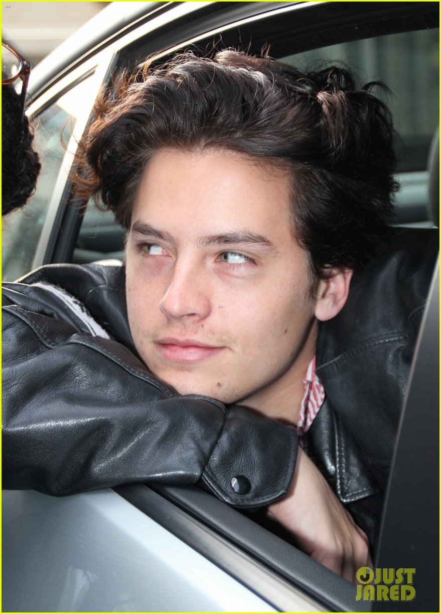 Cole Sprouse & Lili Reinhart Got So Many Gifts from Fans at RiverCon!