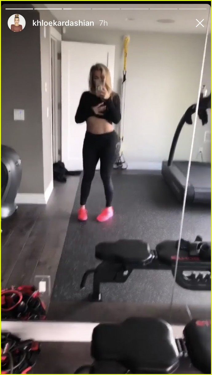 Khloe Kardashian Shows Off Her Post-Baby Belly on Instagram One Month After Giving Birth!