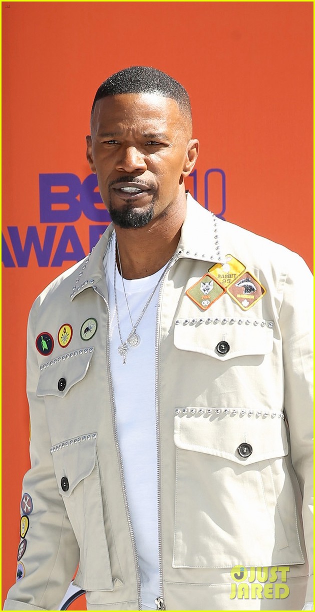 Jamie Foxx Arrives With Daughter Corinne to Host the BET Awards 2018!