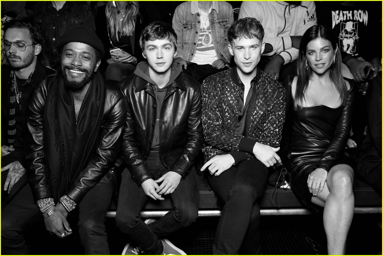 Julianne Moore, Charlie Heaton & Sebastian Stan Attend Saint Laurent Menswear S/S 2019 Show!