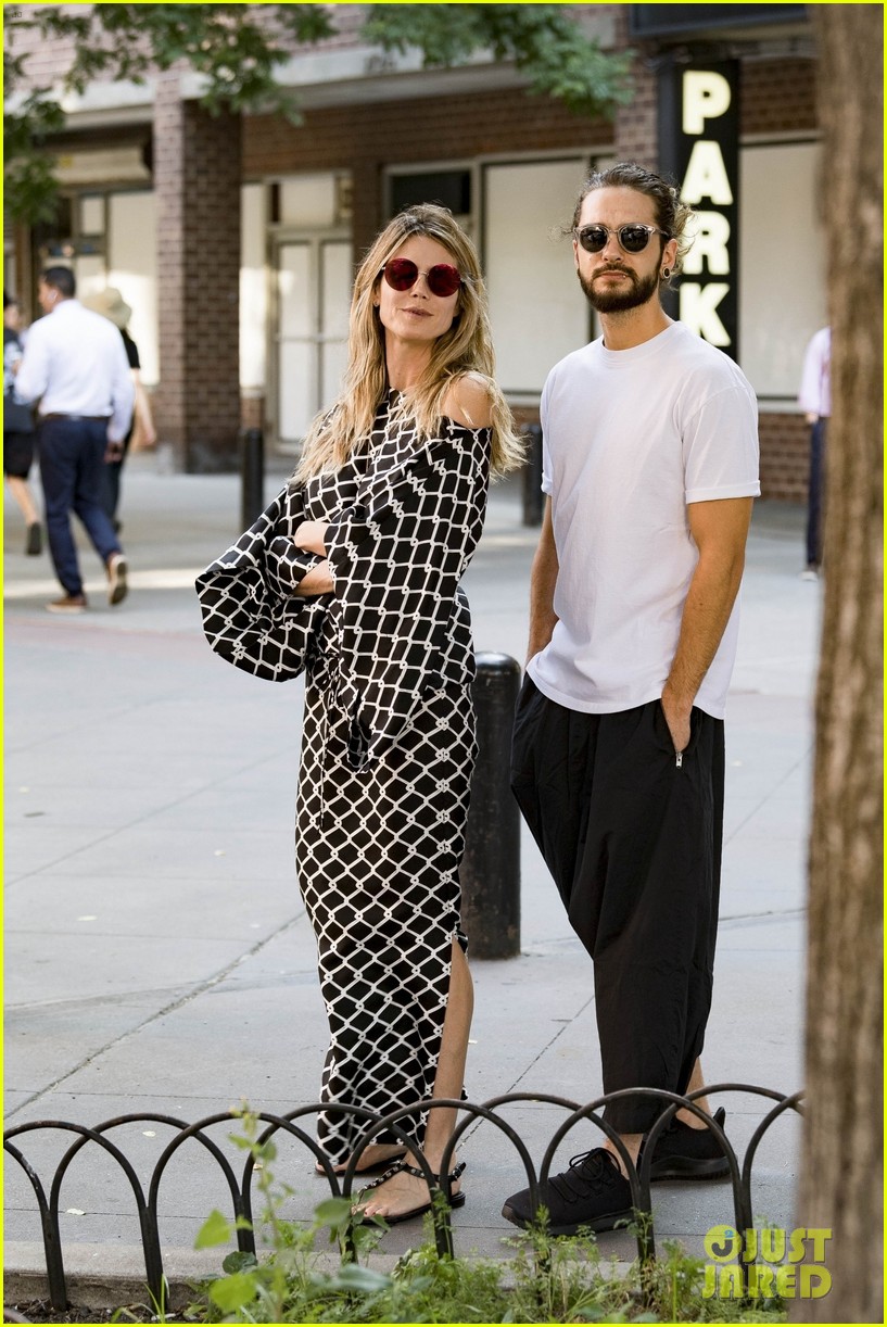 Heidi Klum's Boyfriend Tom Kaulitz Joins Her to Pick Up Daughter from Camp