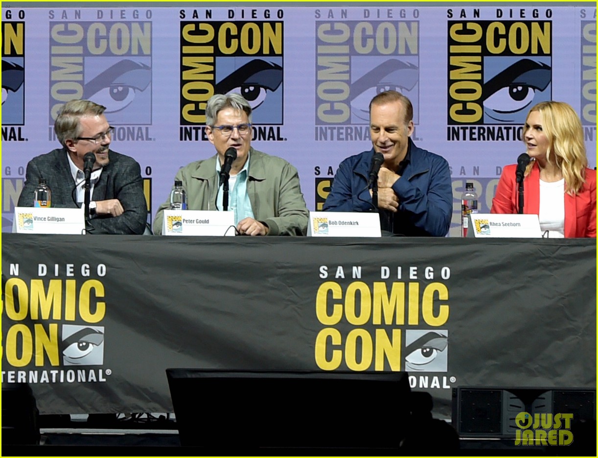 Aaron Paul Dresses Daughter Story in HazMat Suit for 'Breaking Bad' Reunion at Comic-Con!