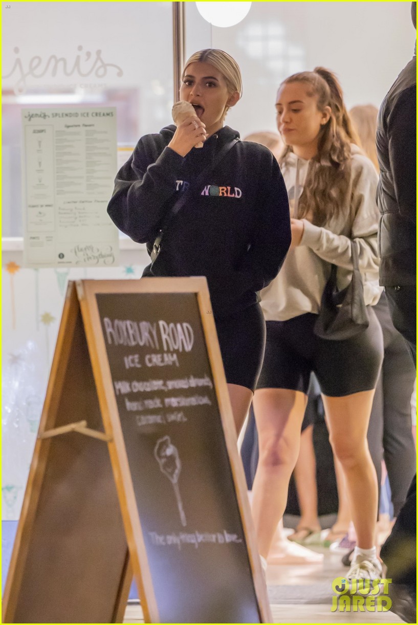 Kylie Jenner Sports a Travis Scott Sweatshirt While Grabbing Ice Cream!