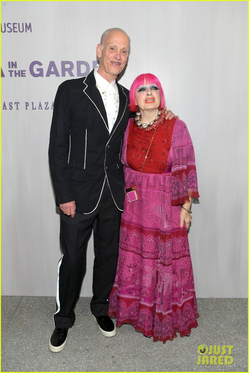 Armie Hammer & Elizabeth Chambers Attend Hammer Museum Gala in the Garden 2018!