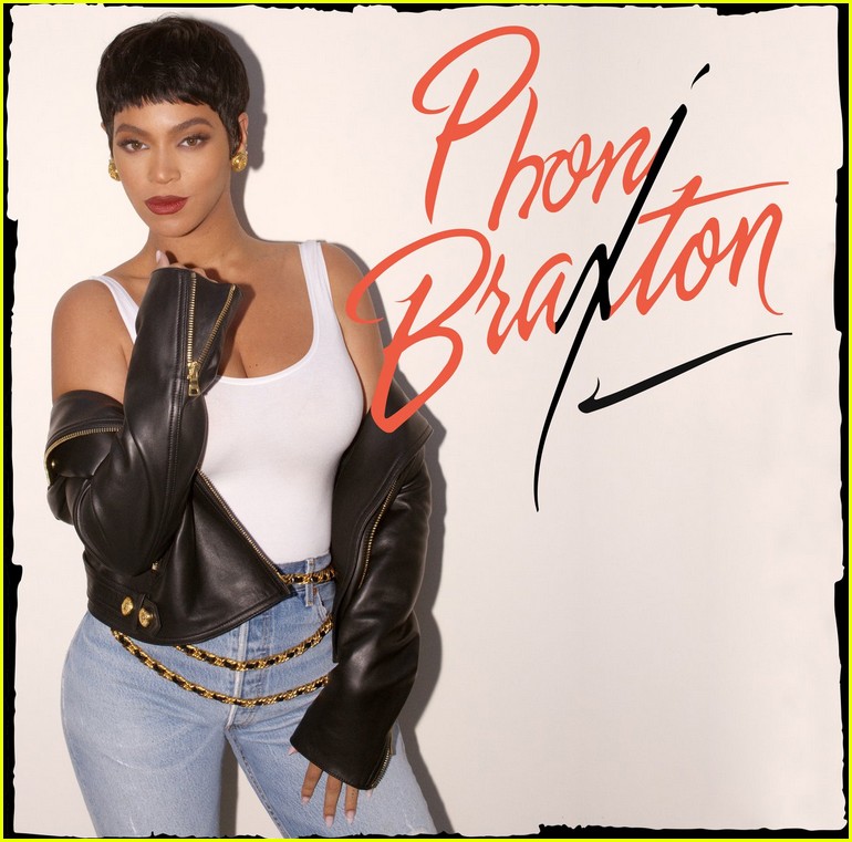 Beyonce Dresses as Toni Braxton for Halloween & Toni Shares Her Amazing Reaction!