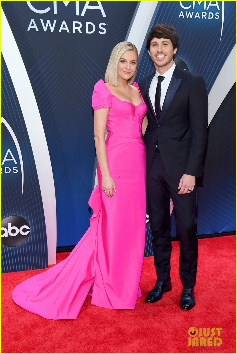 Kelsea Ballerini & Morgan Evans Couple Up For CMA Awards 2018