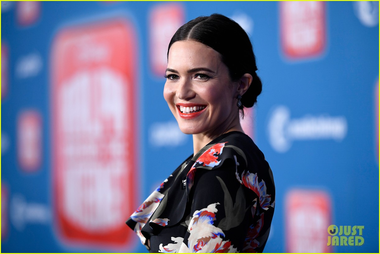 Mandy Moore, Taraji P. Henson, & Sarah Silverman Attend 'Ralph Breaks the Internet' World Premiere!