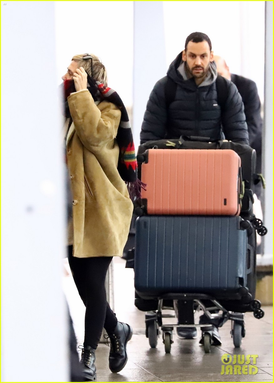 Cara Delevingne Flies Out of Gatwick After the Drone Chaos