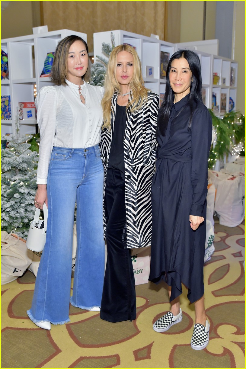 Jessica Alba & Jenna Dewan Attend Baby2Baby Holiday Party!