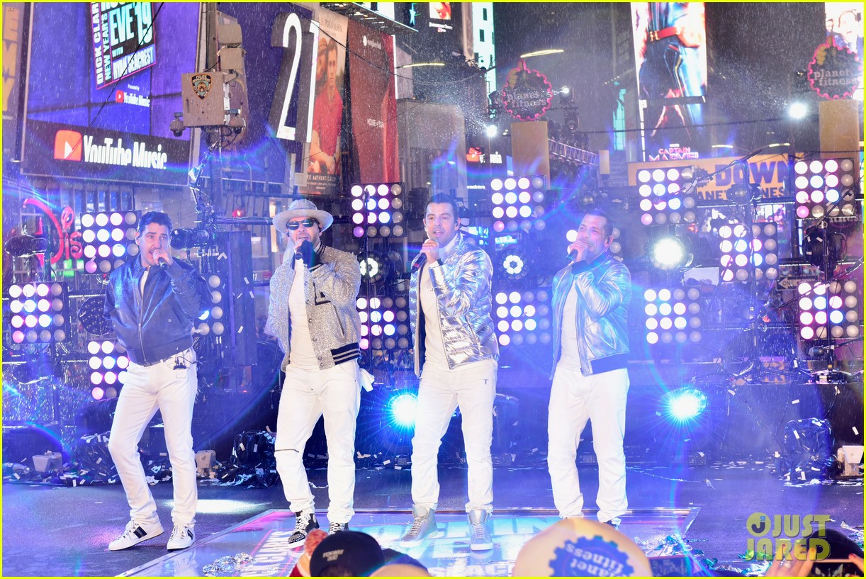 New Kids on the Block Perform on Times Square's Wet Red Steps, Miraculously Don't Slip!