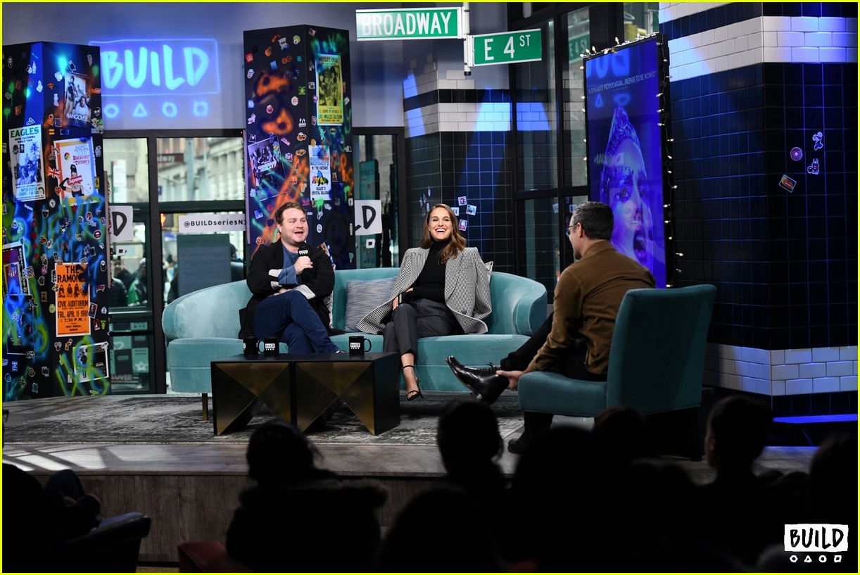 Natalie Portman Talks About Fame in the 24/7 News Cycle