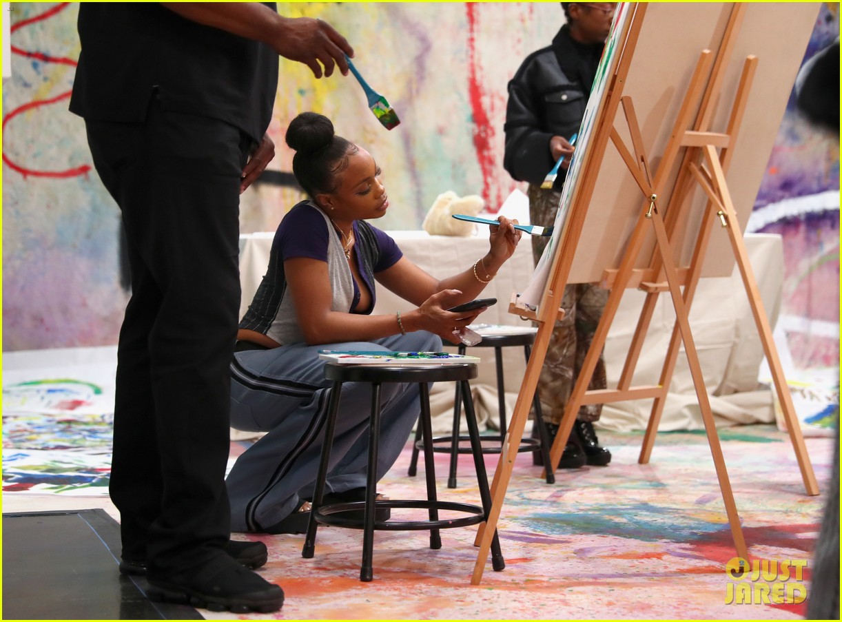 Isla Fisher Joins Ellen Pompeo & Lena Waithe at Refinery29's 29Rooms!