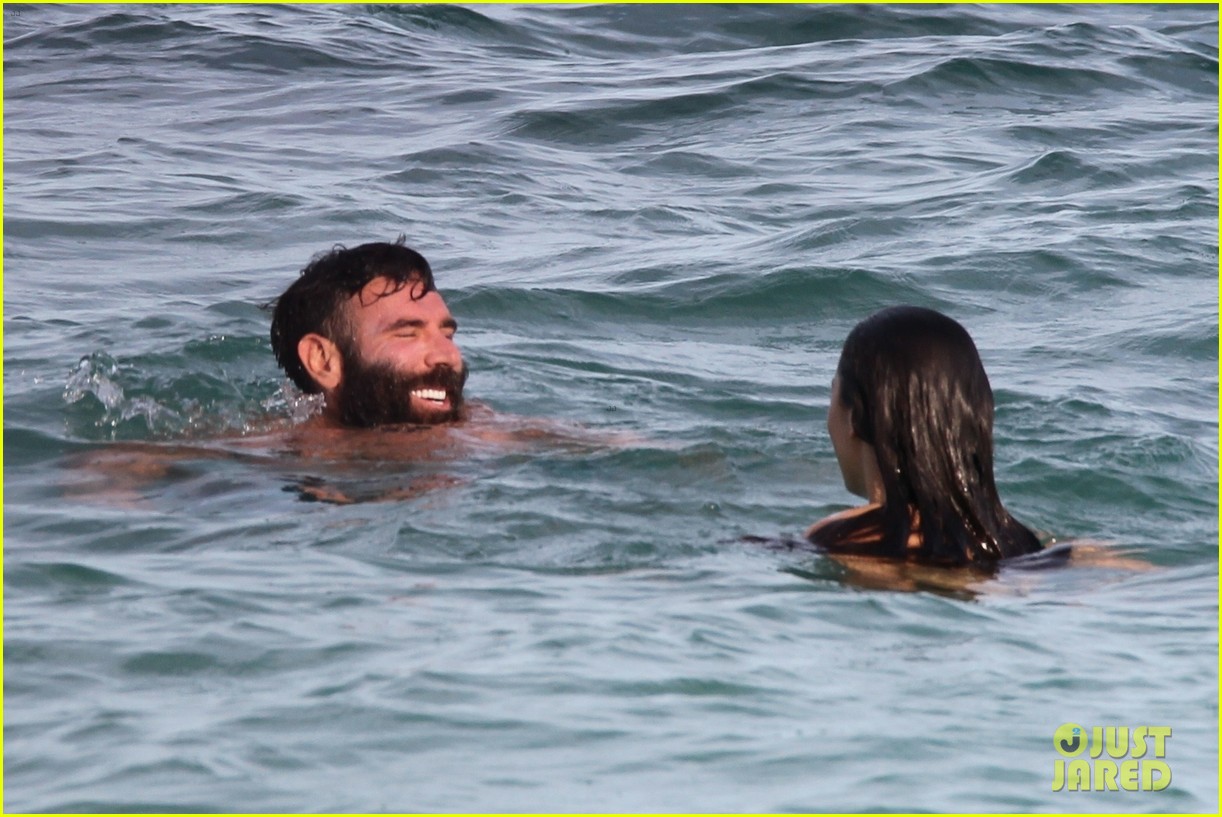 Dan Bilzerian Flaunts His Chiseled Body in Tulum with a Group of Models