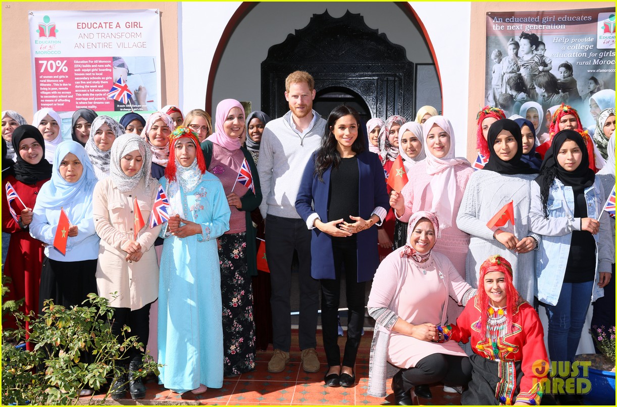 Pregnant Meghan Markle Gets a Henna Tattoo for Good Luck While Visiting Morocco With Prince Harry!
