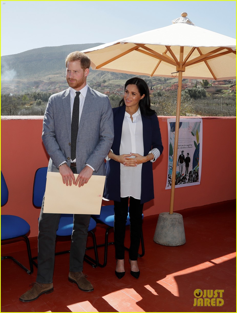 Pregnant Meghan Markle Gets a Henna Tattoo for Good Luck While Visiting Morocco With Prince Harry!