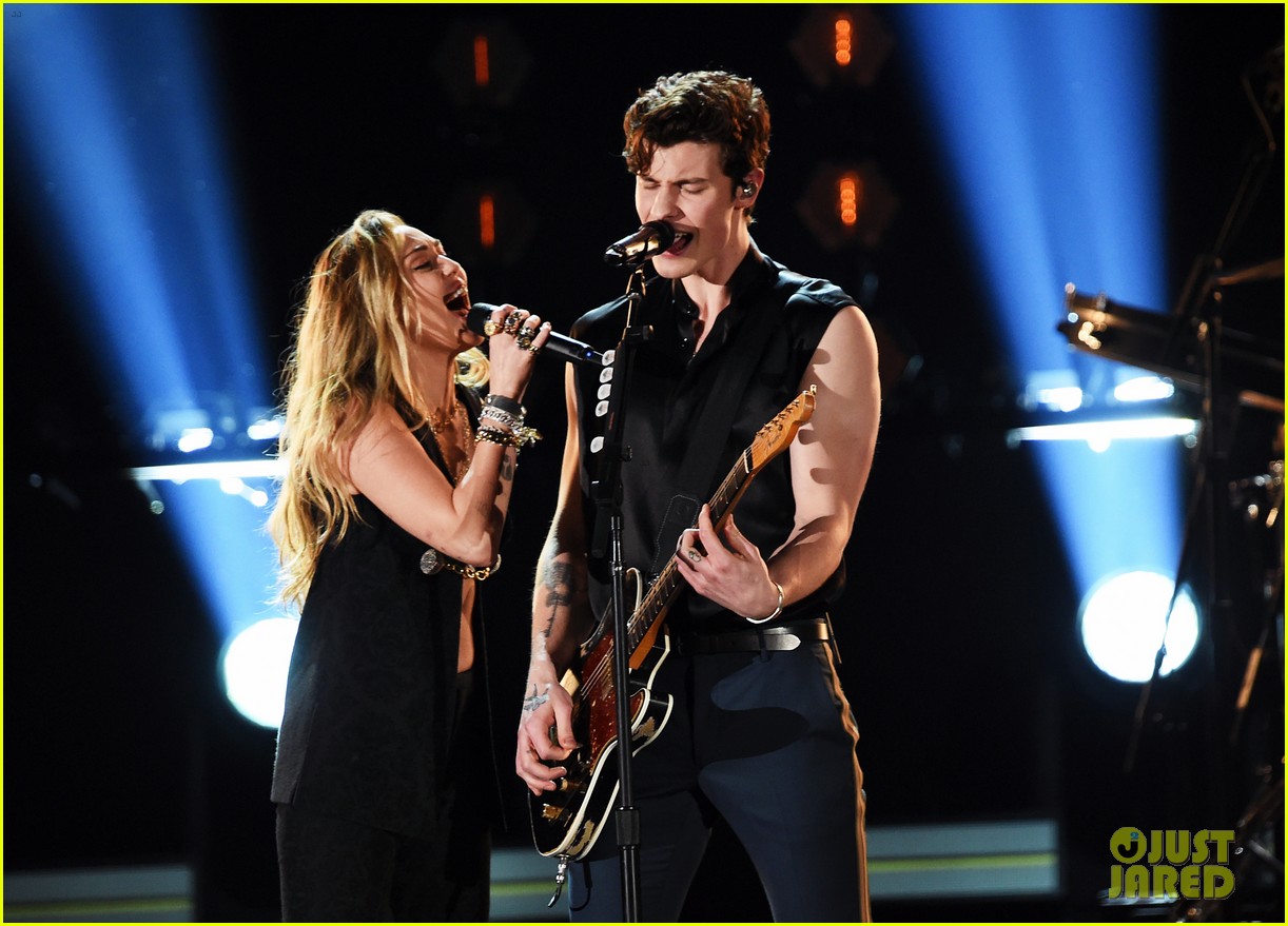 Shawn Mendes Bares His Biceps for Grammys 2019 Performance with Miley Cryrus - Watch!