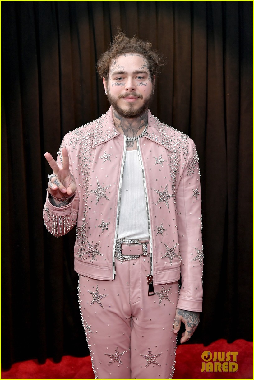 post malone her first dress was pink Post Malone - Yours (Lyrics)