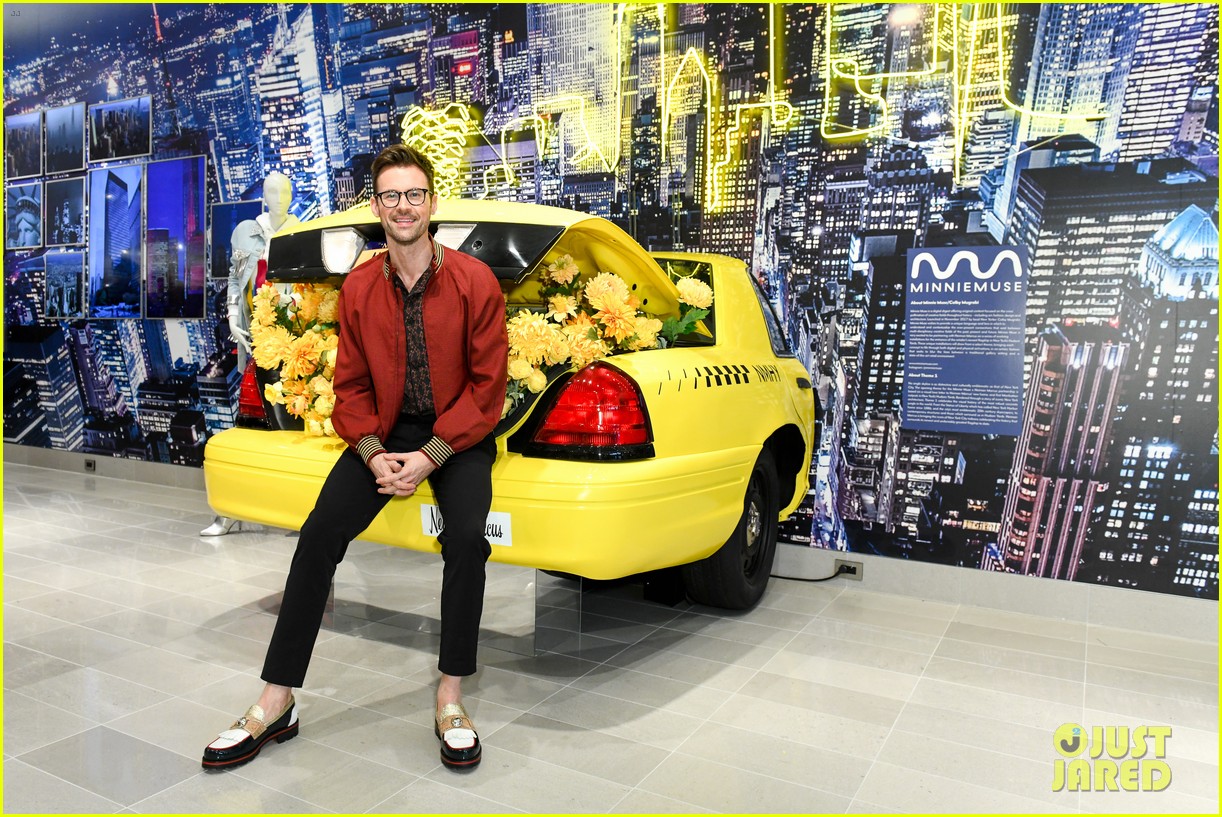 Katie Holmes Celebrates Neiman Marcus Hudson Yards Grand Opening!