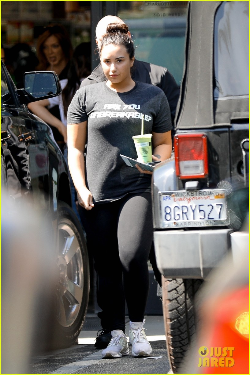 Demi Lovato Stops By Juice Bar Following Her Workout