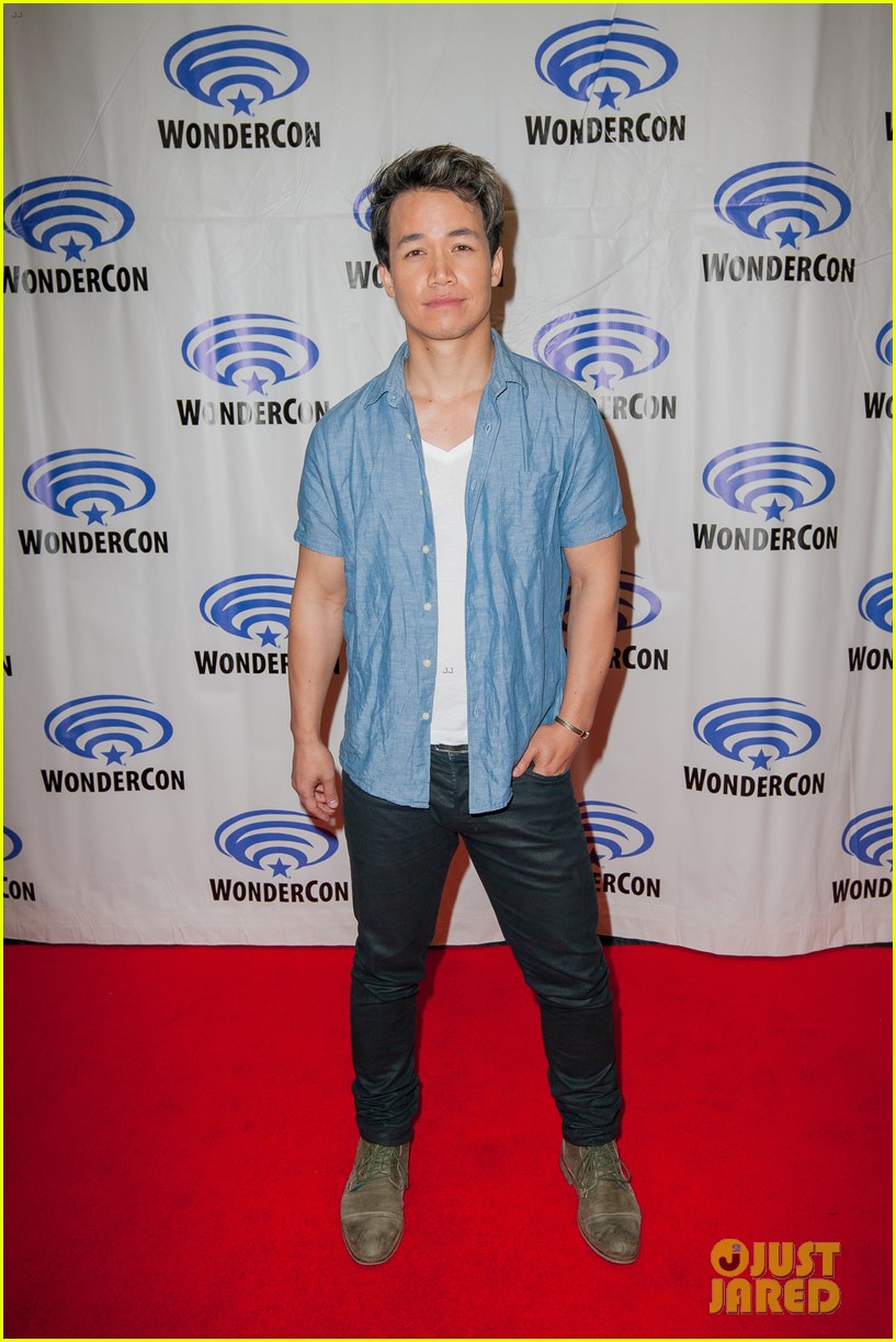 Eliza Taylor & Cast of 'The 100' Hit WonderCon 2019