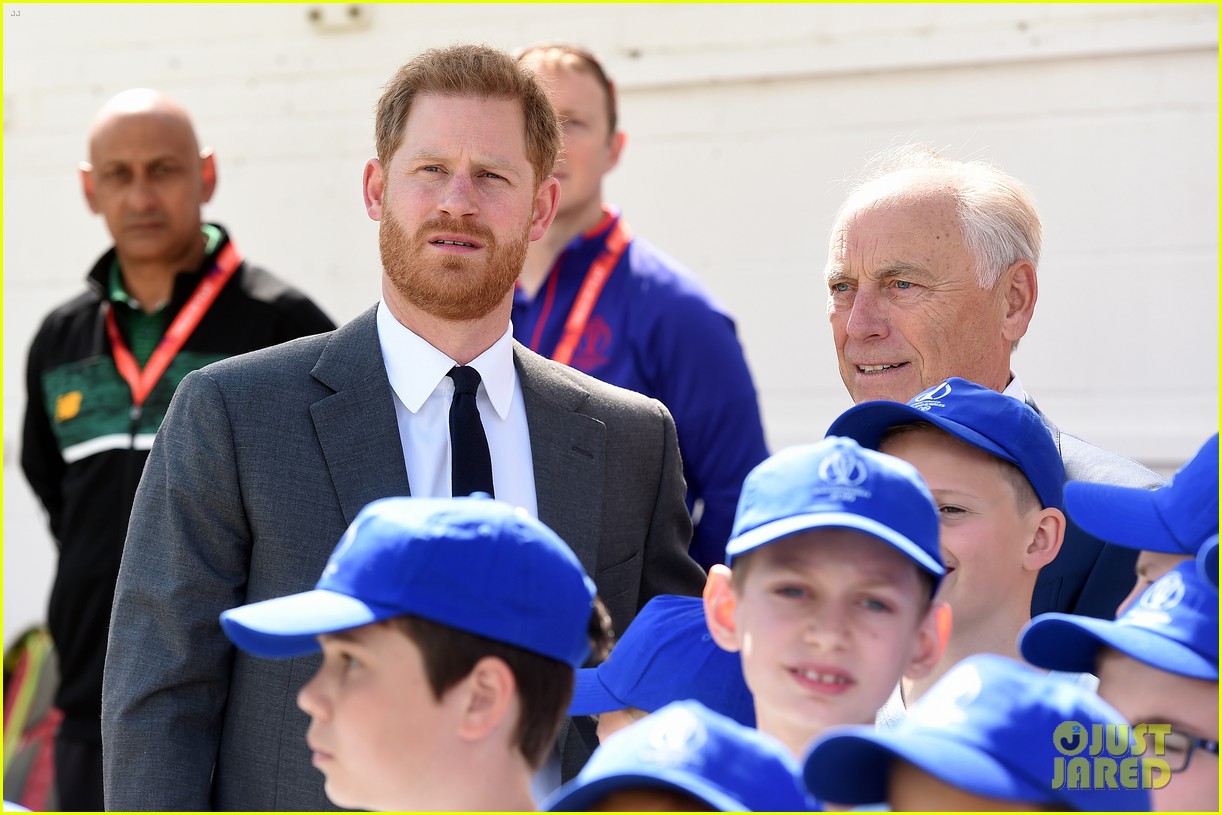 Prince Harry Helps Kick Off ICC Cricket World Cup With Inspiring Speech!