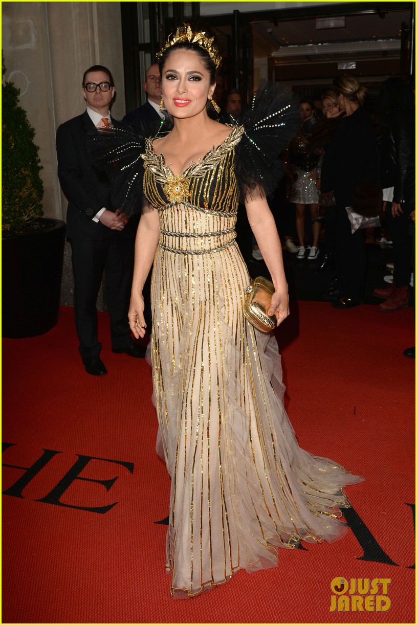 salma hayek gold dress Salma Hayek looks elegant in a sparkling gold gown at the glitzy House Of Gucci premiere in London